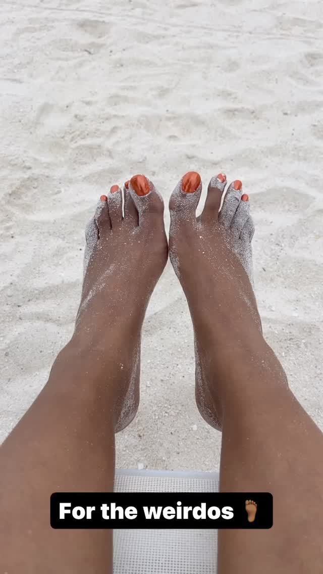 Claudia Jordan Feet